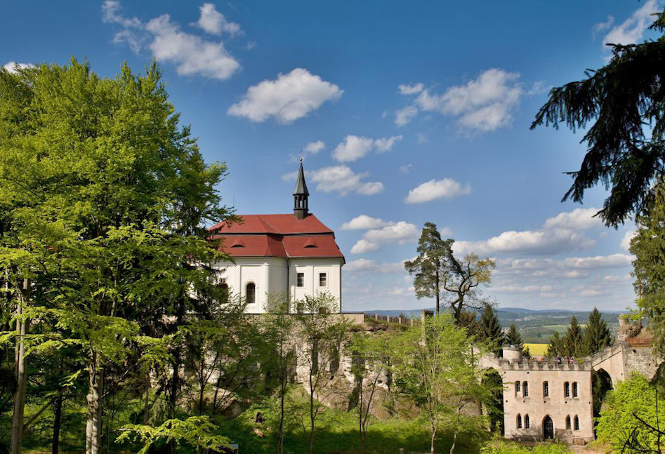 Hrad Valdštejn – Tajemné sídlo uprostřed skal